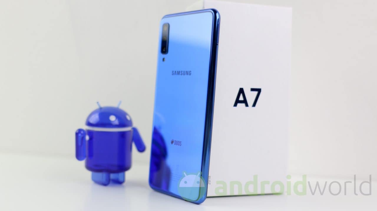 Samsung Galaxy A7 (2018) vi tenta su Amazon: in offerta a 229€