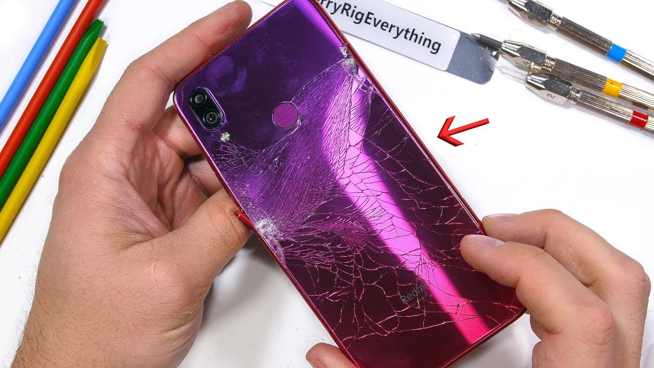 Redmi Note 7 non è un dispositivo pieghevole e non deve diventarlo: il perché lo capirete in questo video (video)