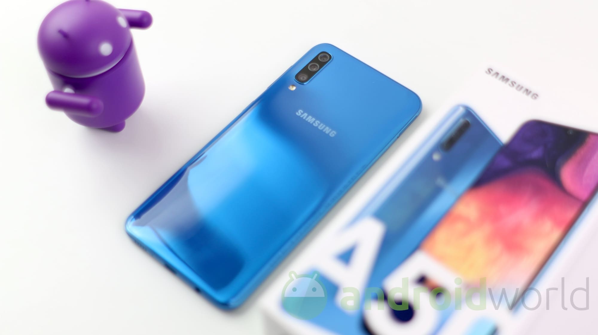 Samsung Galaxy A50 si prepara a ricevere l&#039;aggiornamento di sicurezza di maggio 2021