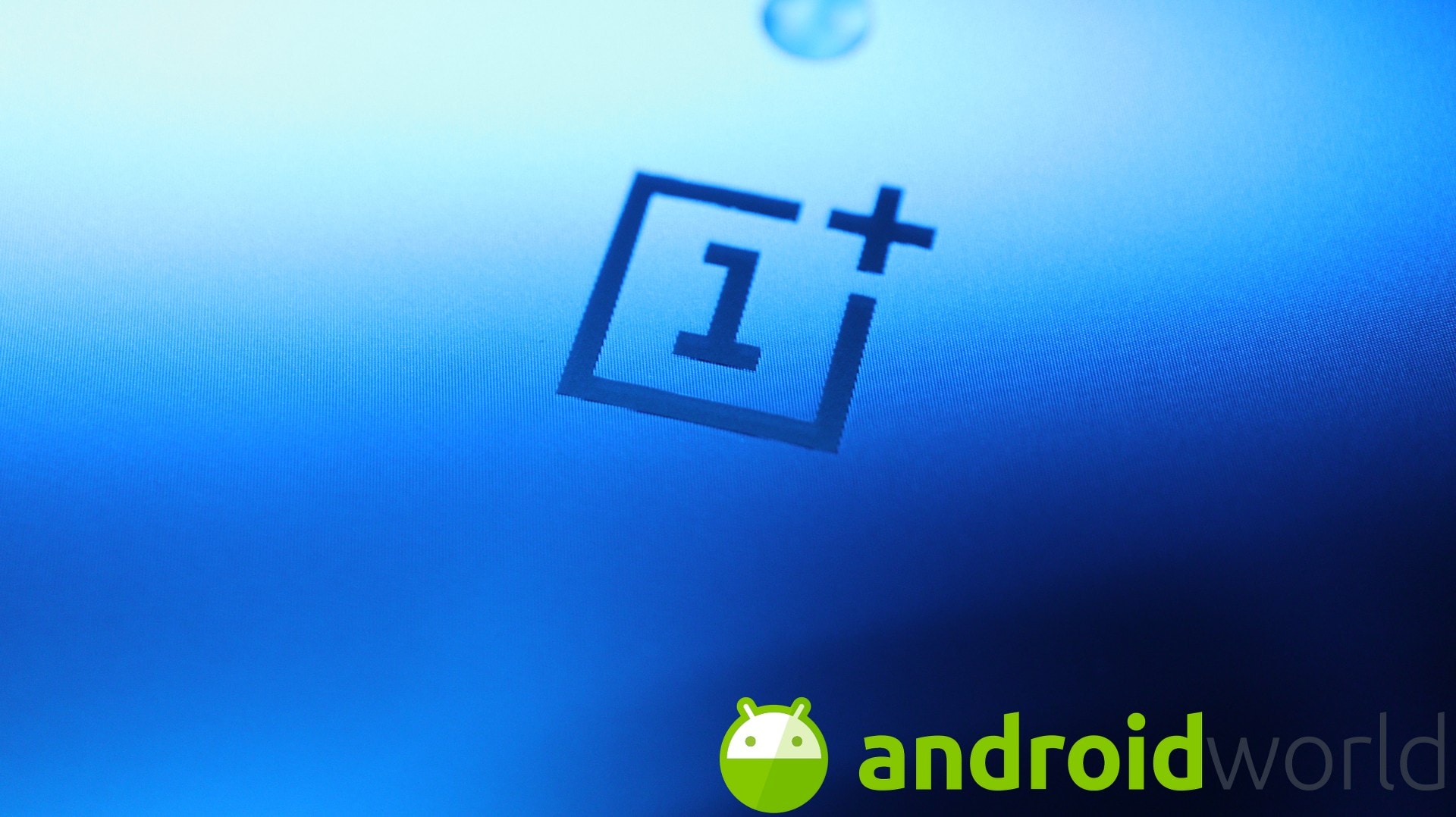 OnePlus a tutta birra: nuova beta di Android Q per OP 7 / 7 Pro / 6 / 6T, e nuova stabile con Pie per OP 7 (download)