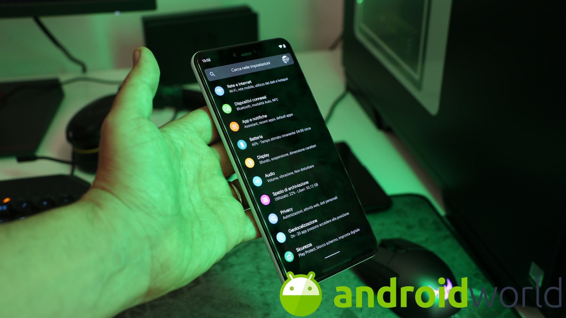 Nuove gesture stile iPhone e tema scuro: le due novità di rilievo di Android Q beta 3 (foto e video)