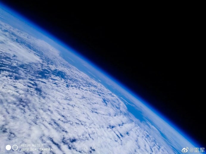 Redmi Note 7 è &quot;spaziale&quot;, con buona pace dei terrapiattisti (video e foto)