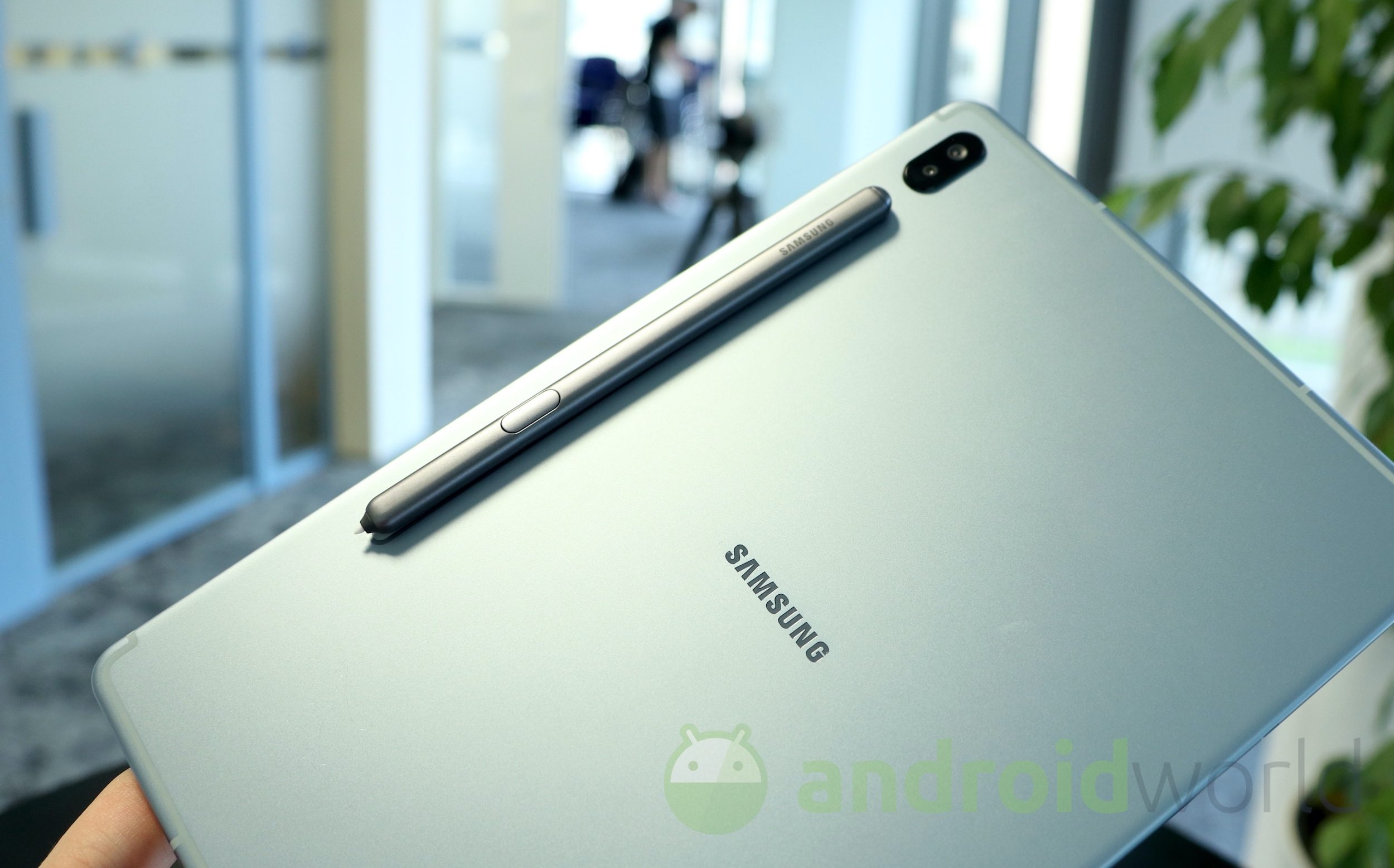 Galaxy Tab S6 5G compare in foto: manca poco al debutto coreano (foto)