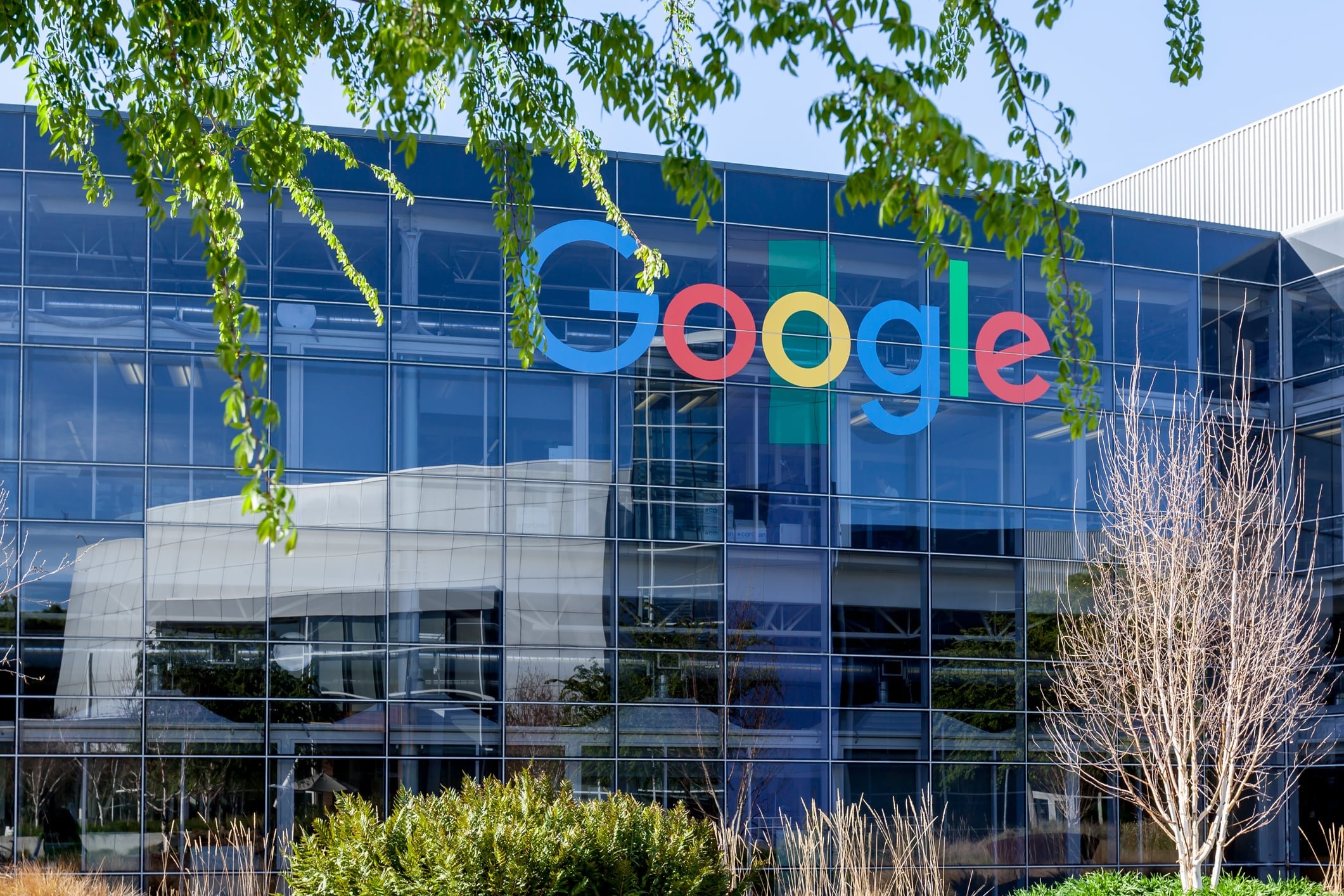 Privacy: Google ha smesso di condividere dati sulla connessione degli smartphone Android con gli operatori
