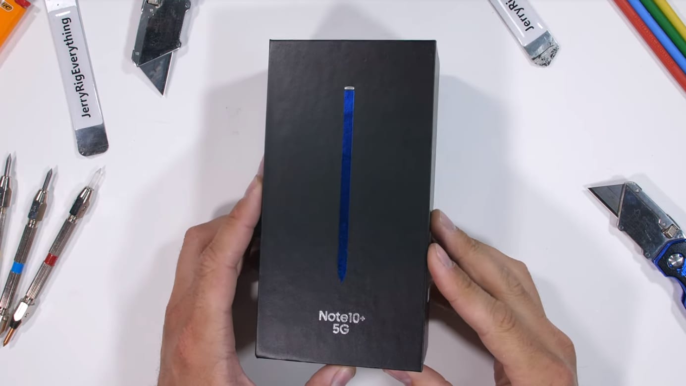 Uh-oh, Galaxy Note 10+ 5G è già caduto nelle grinfie di JerryRigEverything (video)