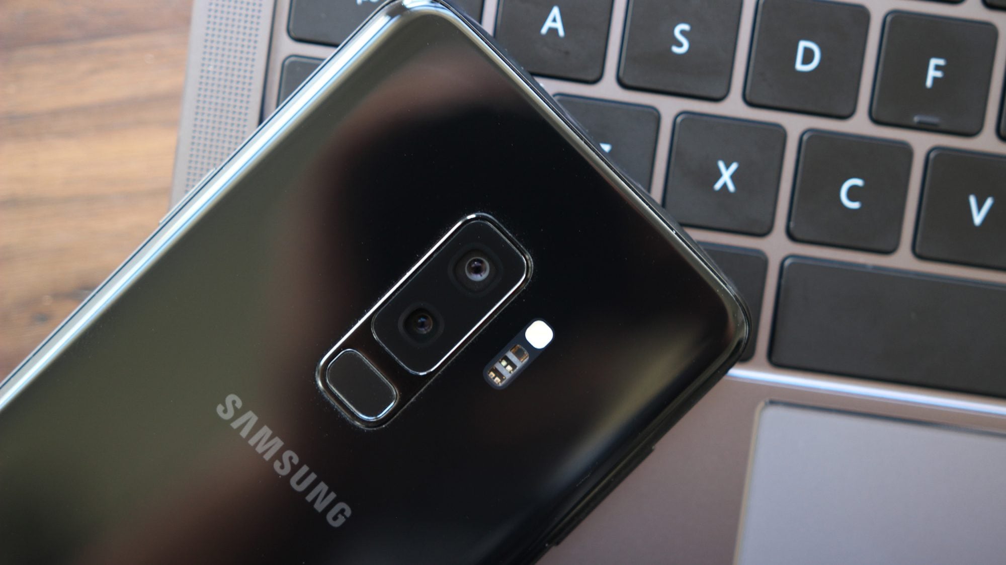 Samsung Galaxy S9 e S9+ ricevono le patch di sicurezza di settembre, ma ancora niente One UI 2.5