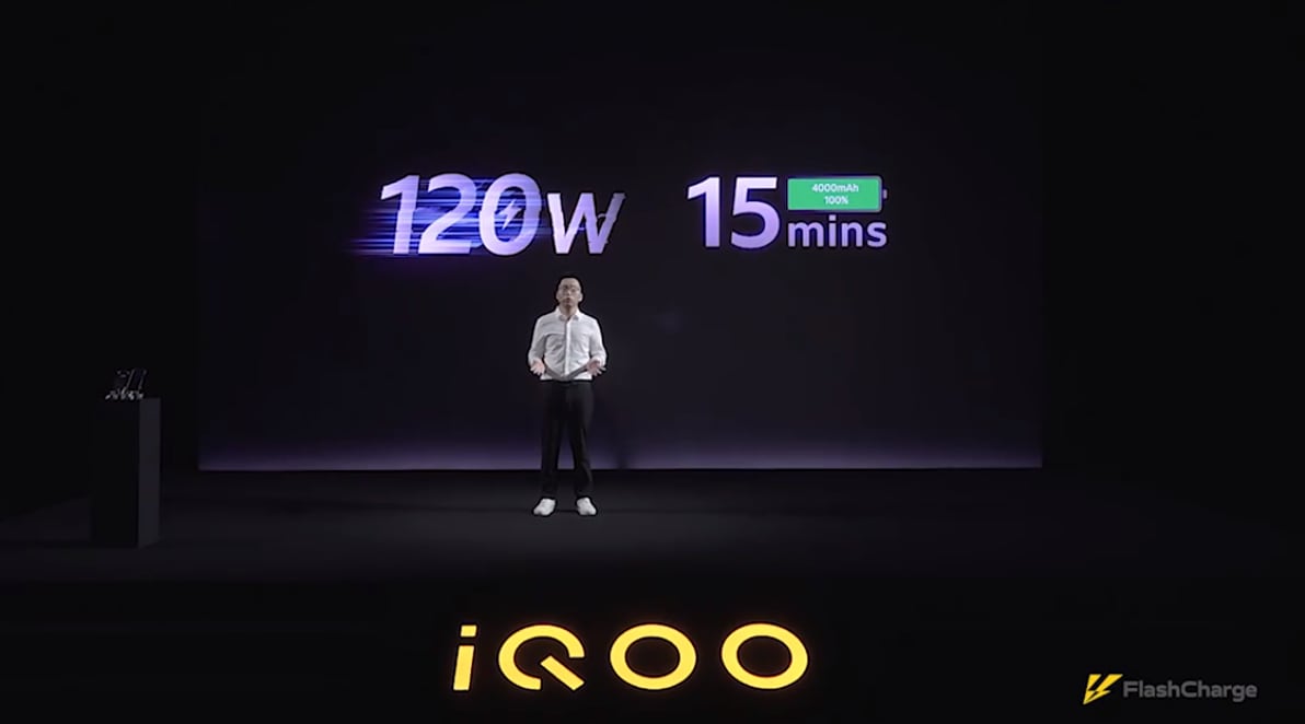 Con la ricarica rapida da 120 W, iQOO fissa il nuovo record mondiale (ma durerà soltanto 2 giorni!)