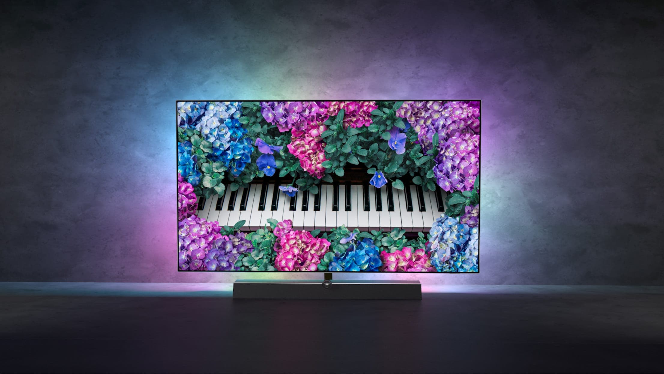 Philips presenta i suoi nuovi TV OLED+ 935 con intelligenza artificiale e Android TV (foto)