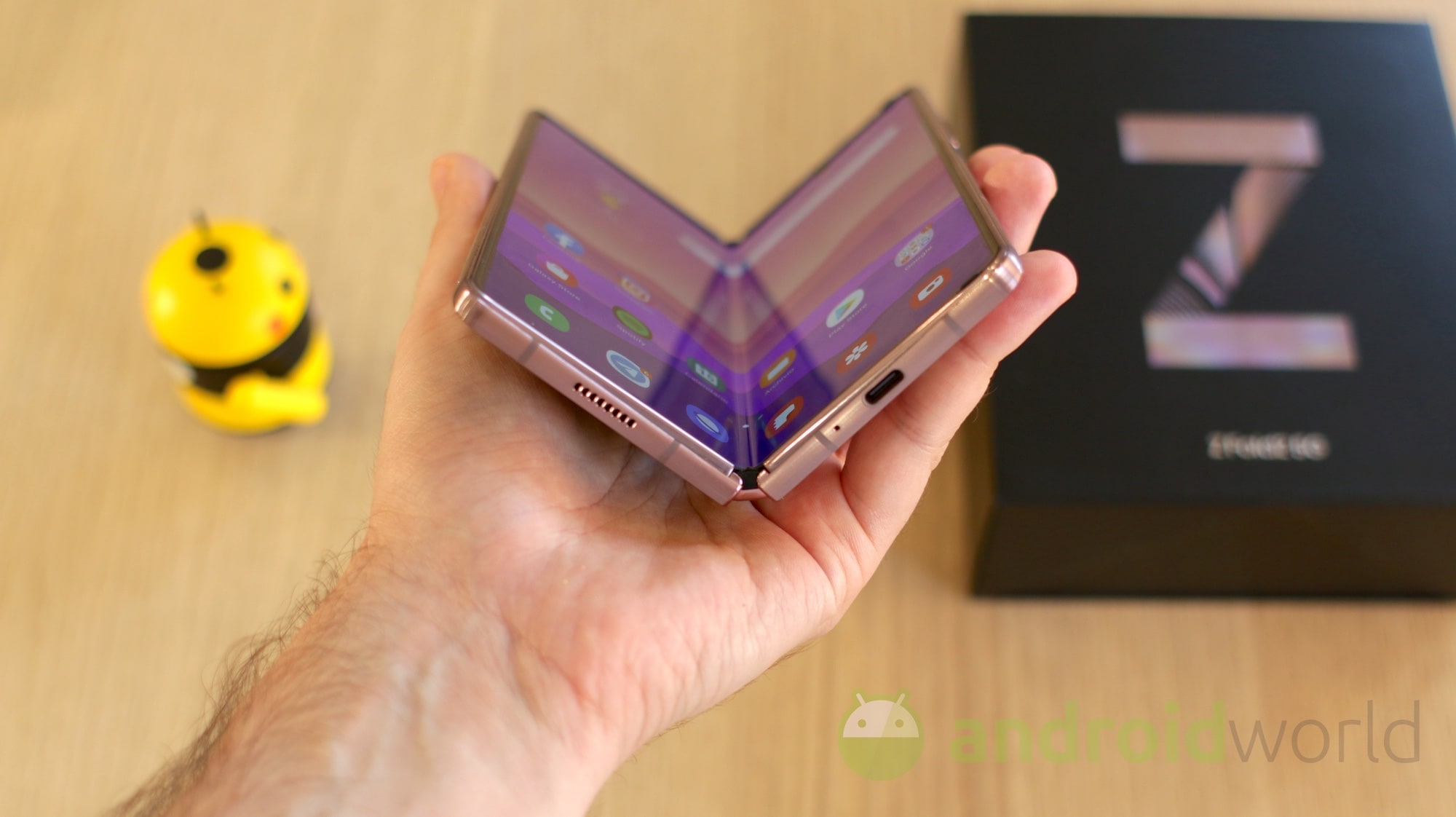 Samsung nel Q1 2022 potrebbe lanciare Galaxy Z Fold Tab: il primo tablet con display tri-fold