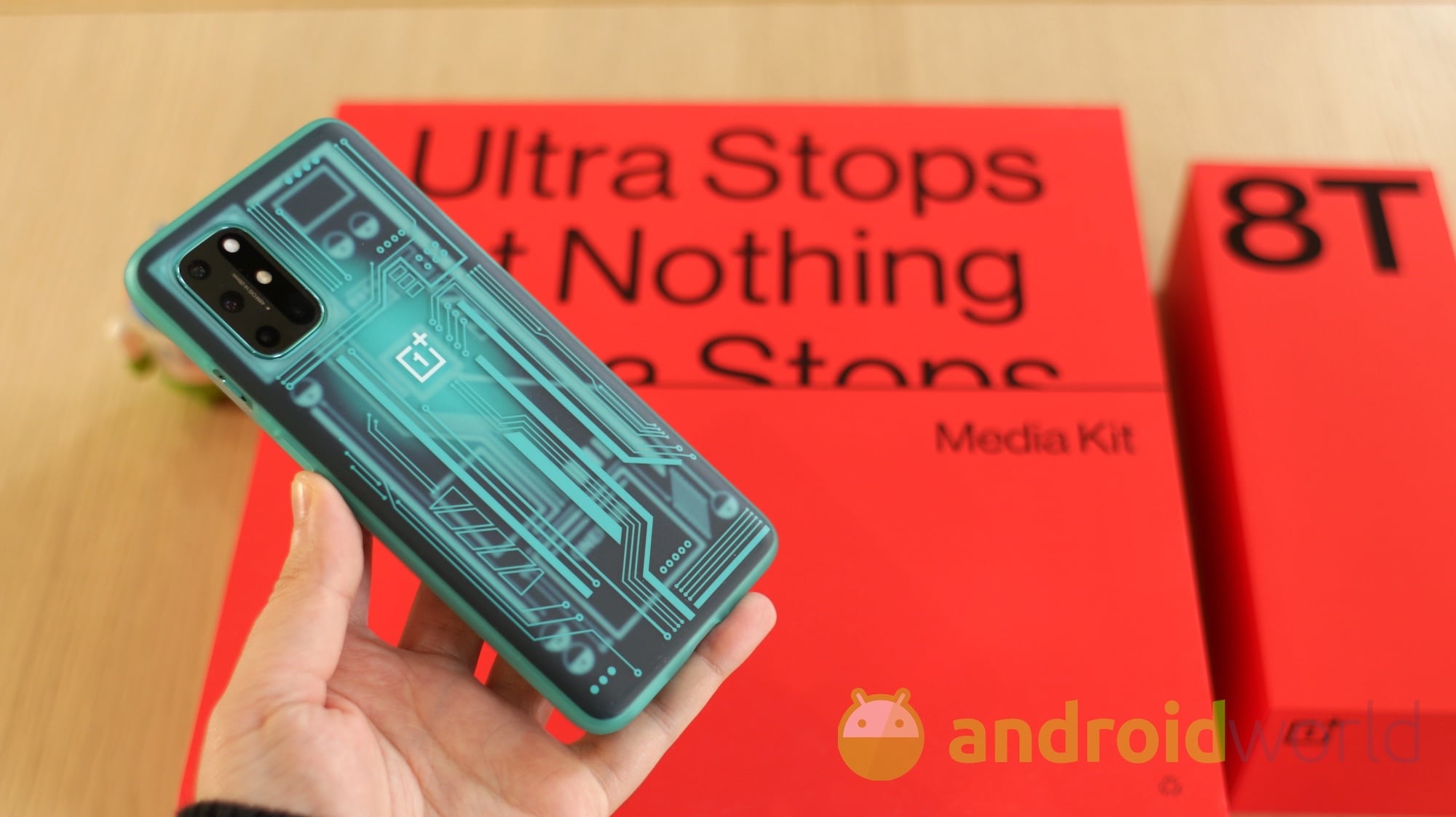 Serio bug per l&#039;audio di OnePlus 8T: lo avete anche voi? (aggiornato: arriva il fix)