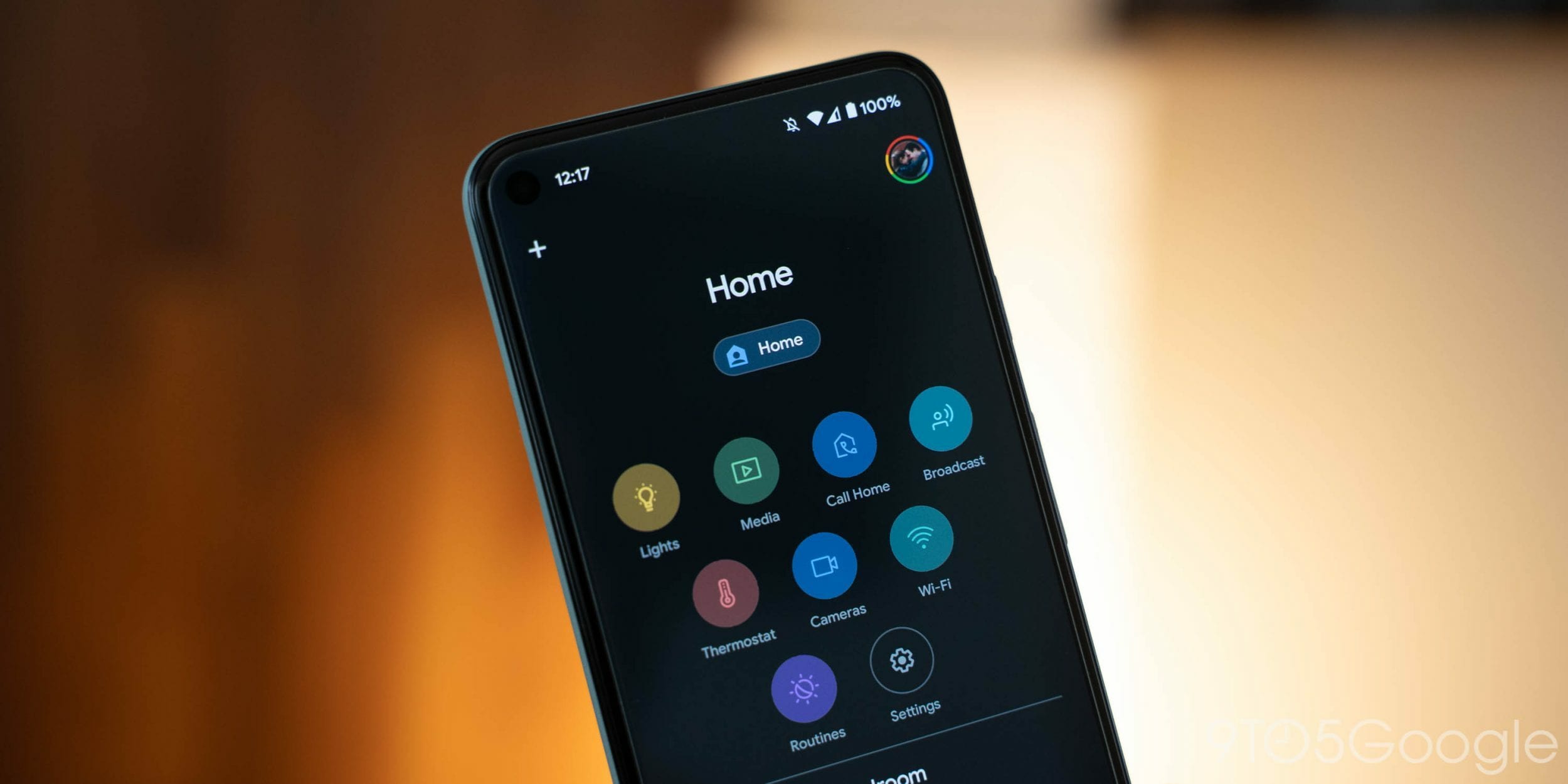 Google Home punta a migliorare il controllo dei dispositivi smart definendo i &quot;ruoli&quot; per i membri della casa (foto)
