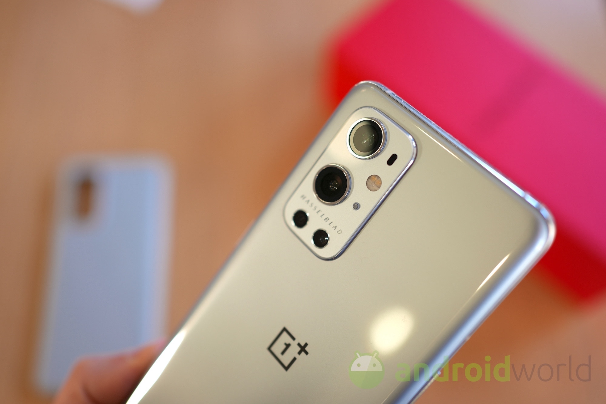 OnePlus 9 / 9 Pro si aggiornano: ancora miglioramenti per Fotocamera e consumi